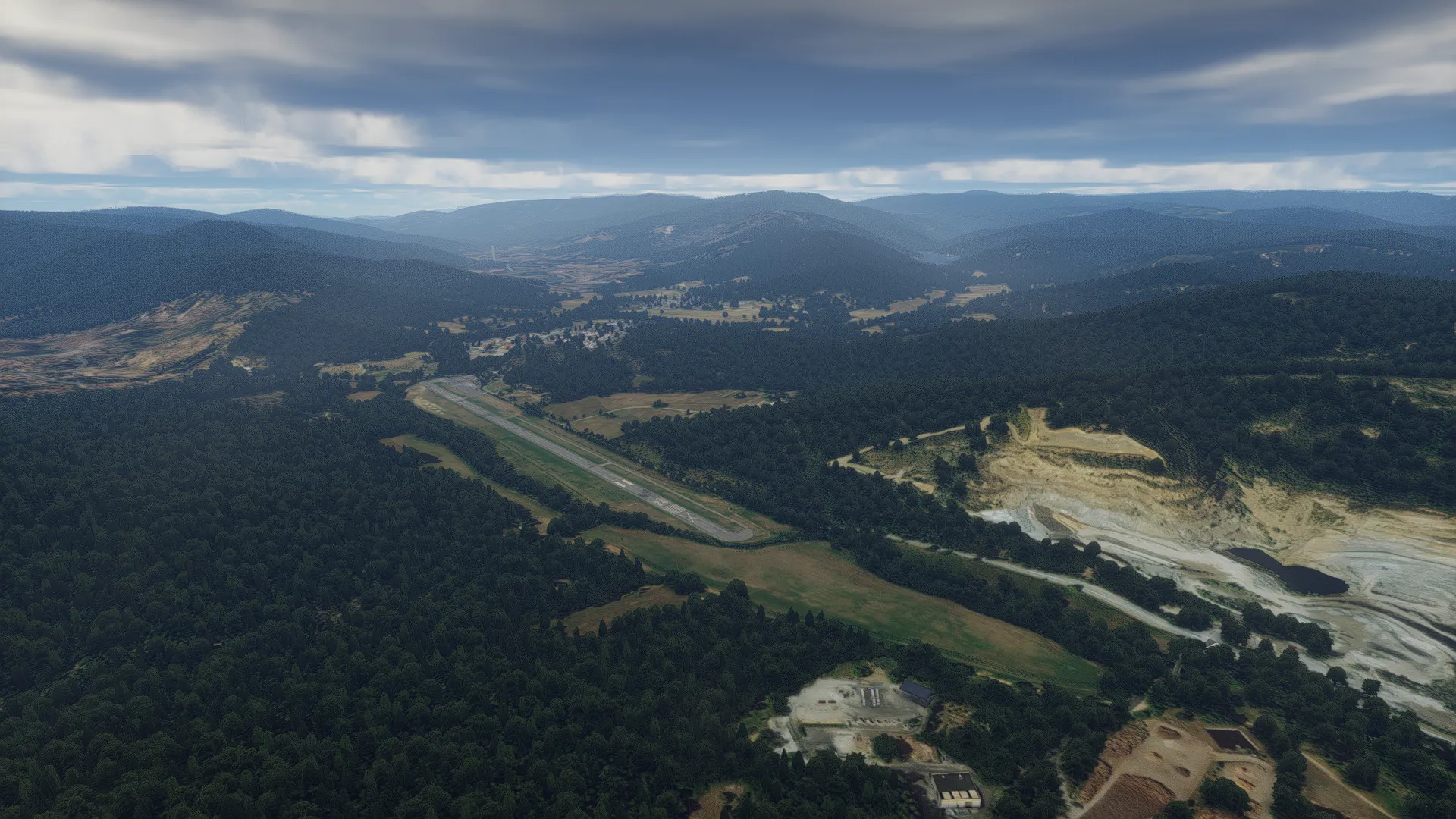 Аэропорт LFTZ ( Ла Моль, Франция )