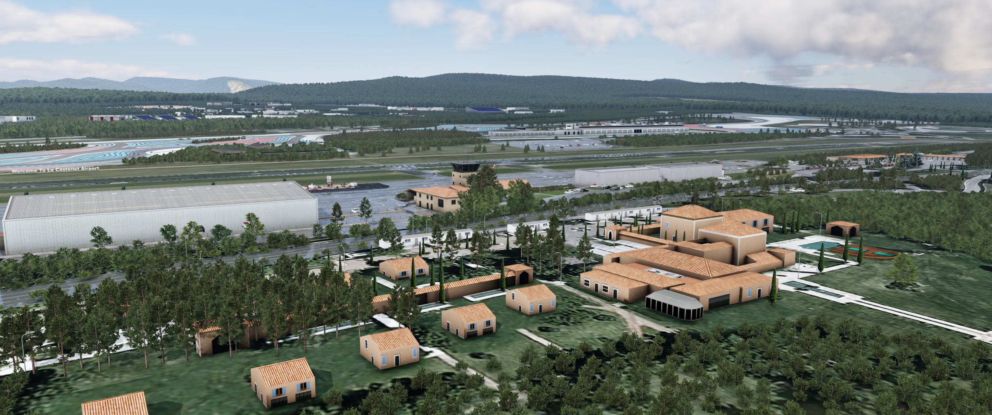 Аэродром LFMQ ( Ле Кастелле, Франция )