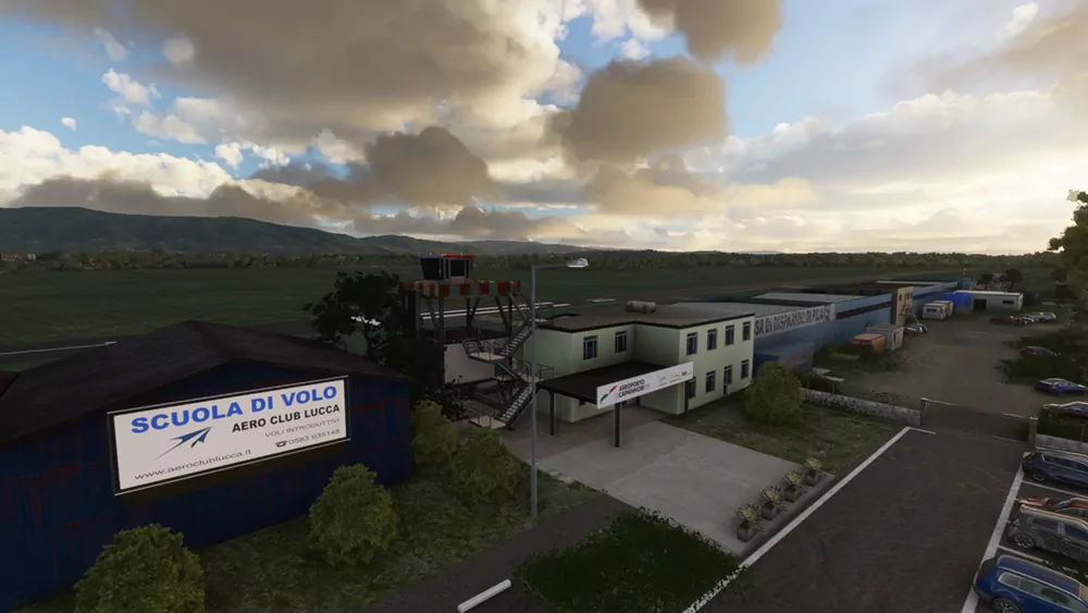 Аэропорт LIQL ( Лукка, Италия )