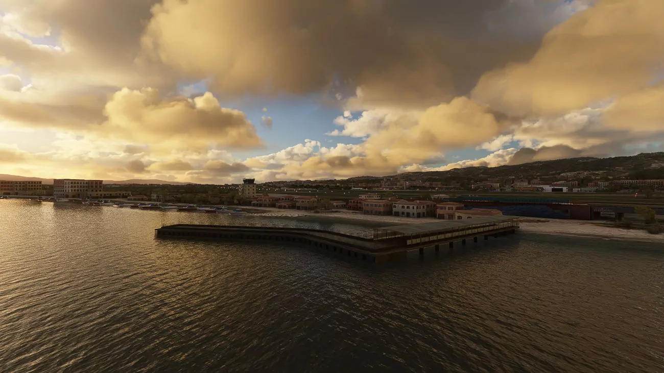 Аэропорт LICR ( Калабрия, Италия )