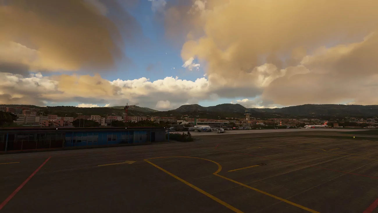 Аэропорт LICR ( Калабрия, Италия )