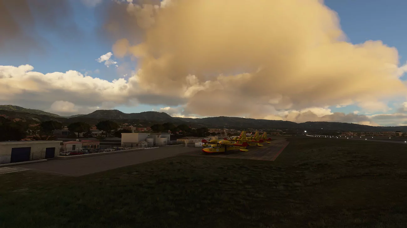 Аэропорт LICR ( Калабрия, Италия )