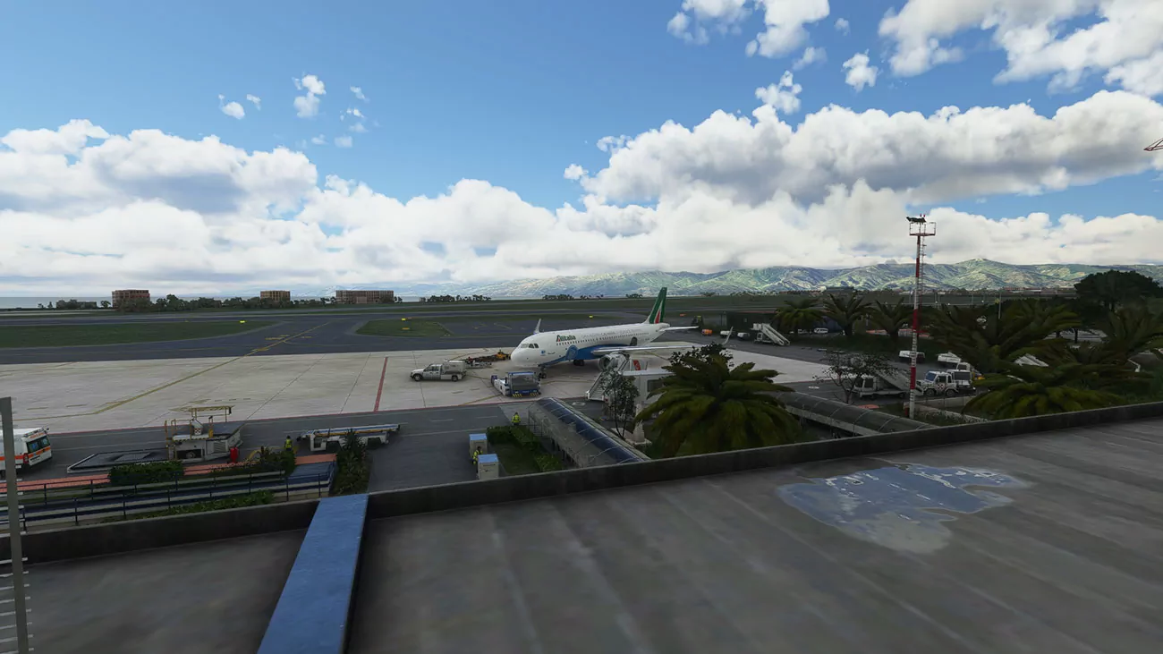 Аэропорт LICR ( Калабрия, Италия )