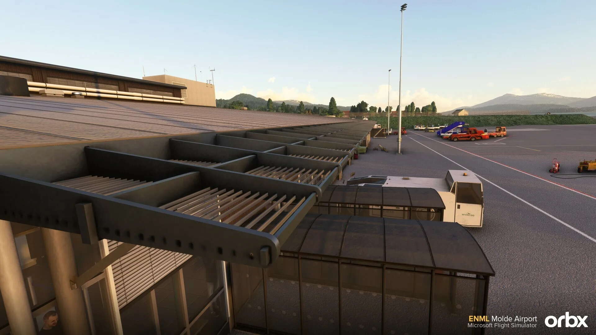 Аэропорт ENML ( Молде, Норвегия )