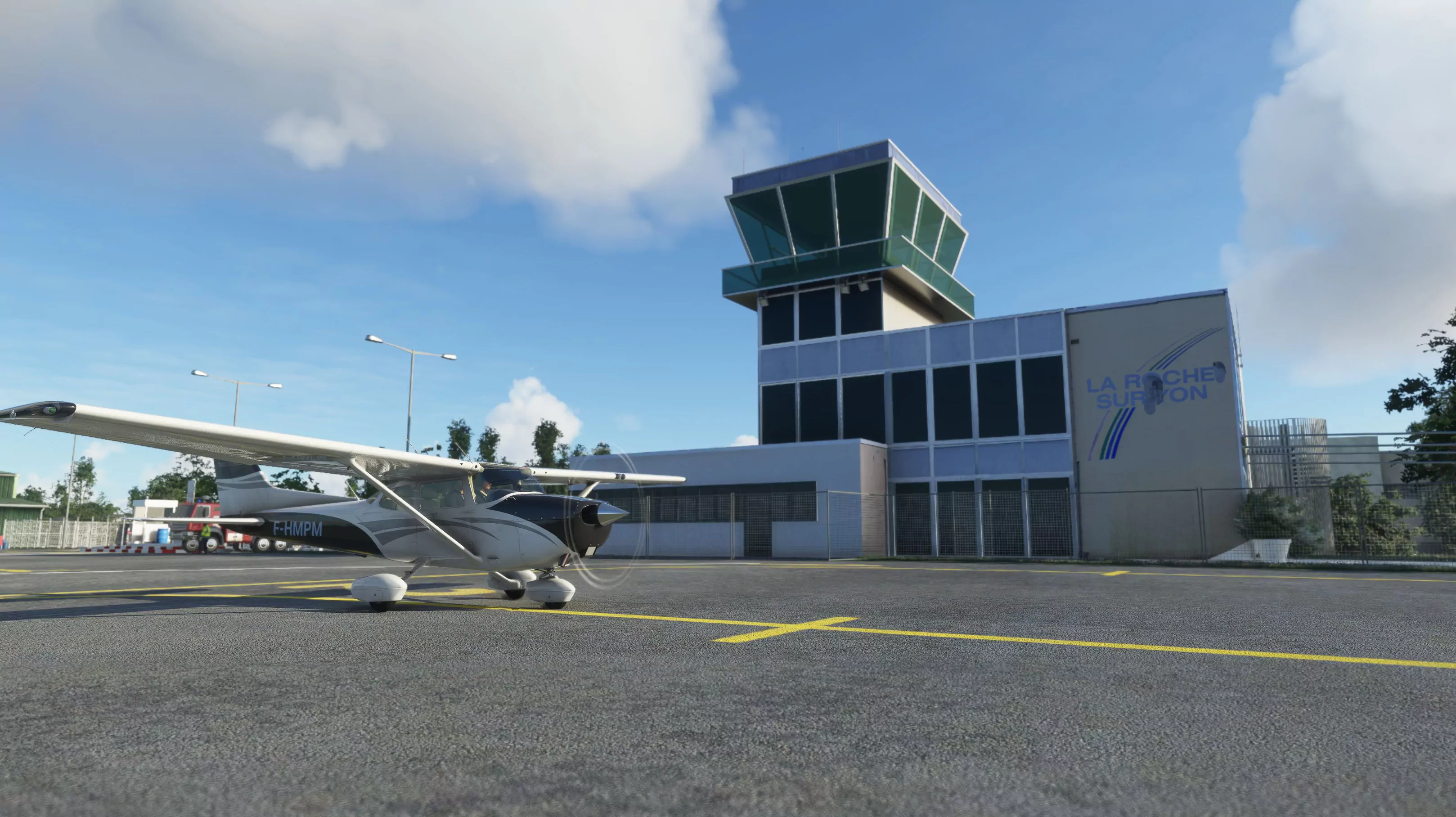 Аэропорт LFRI ( Лез Ажонк, Франция )