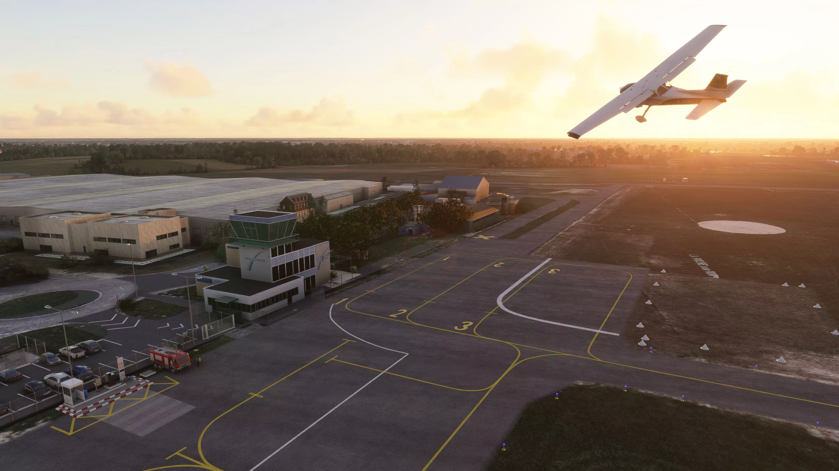 Аэропорт LFRI ( Лез Ажонк, Франция )