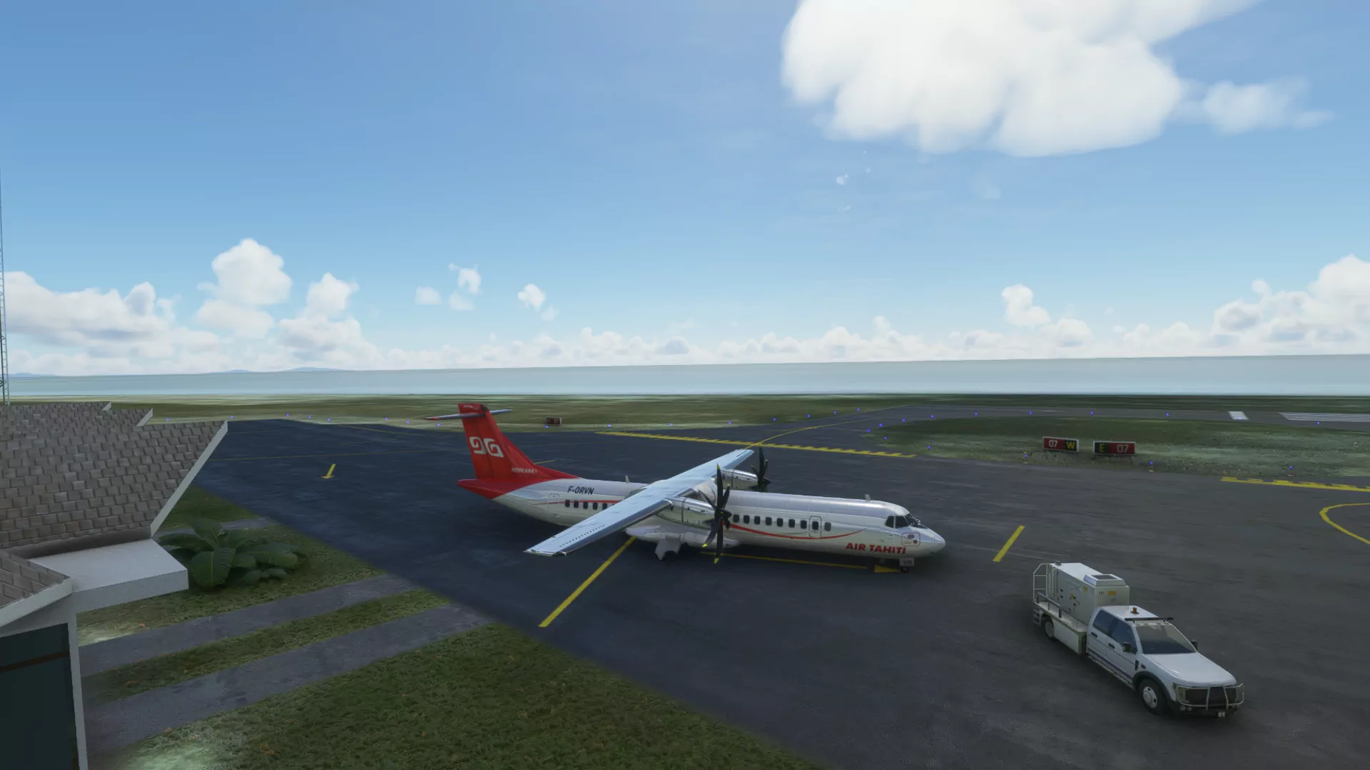 Аэропорт NTTH ( Хуахине, Французская Полинезия )