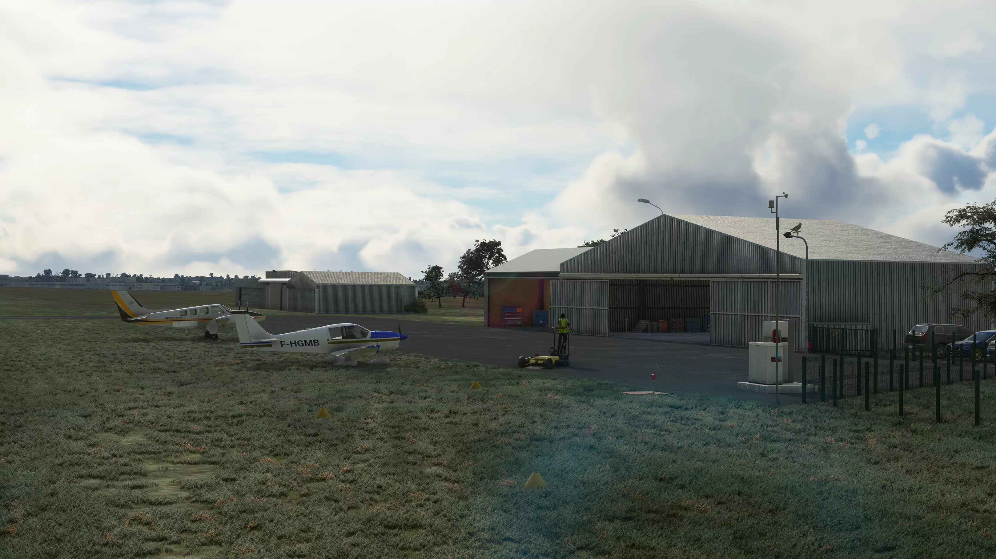 Аэропорт LFFK ( Фонтене-ле-Конт, Франция )