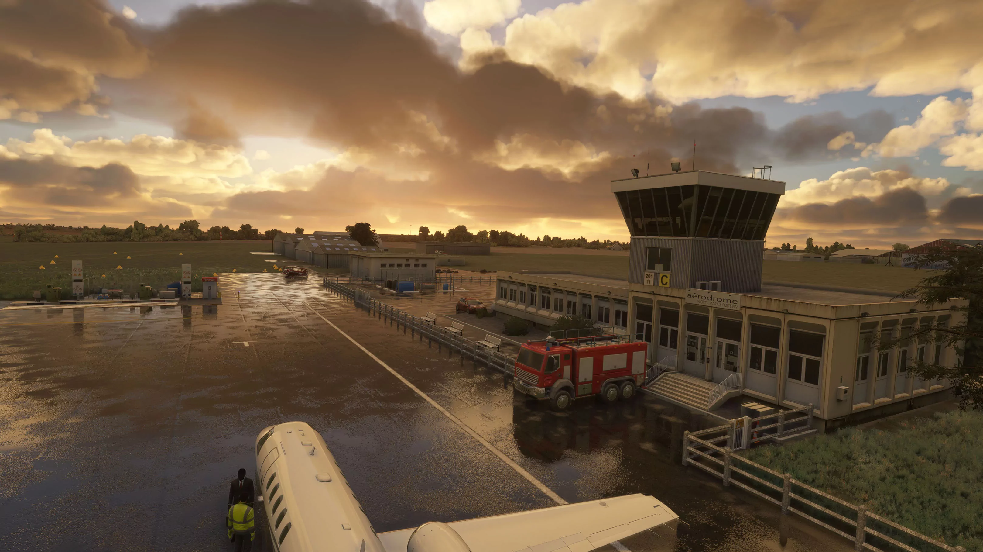 Аэродром LFBN ( Ньор, Франция )