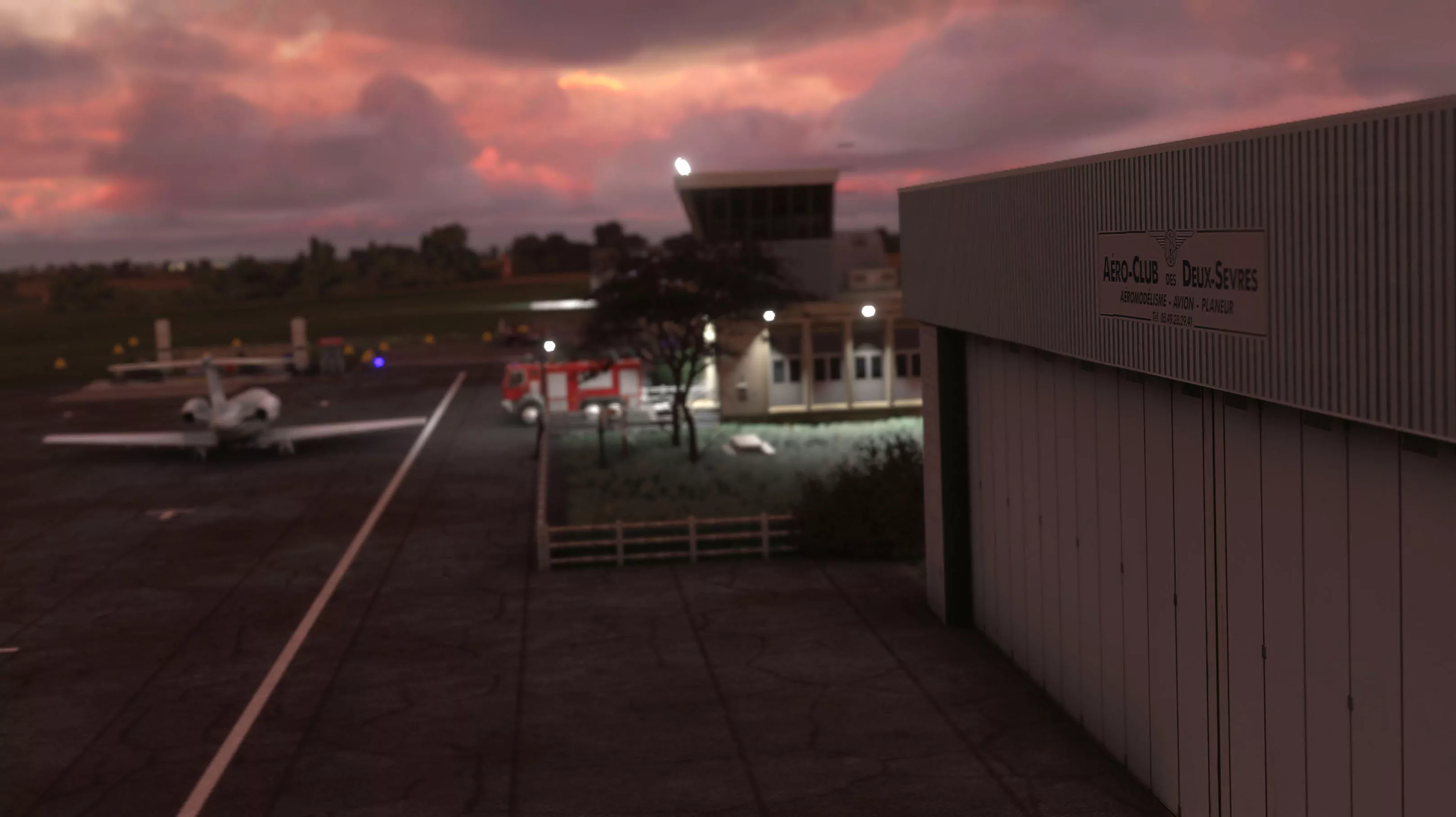 Аэродром LFBN ( Ньор, Франция )