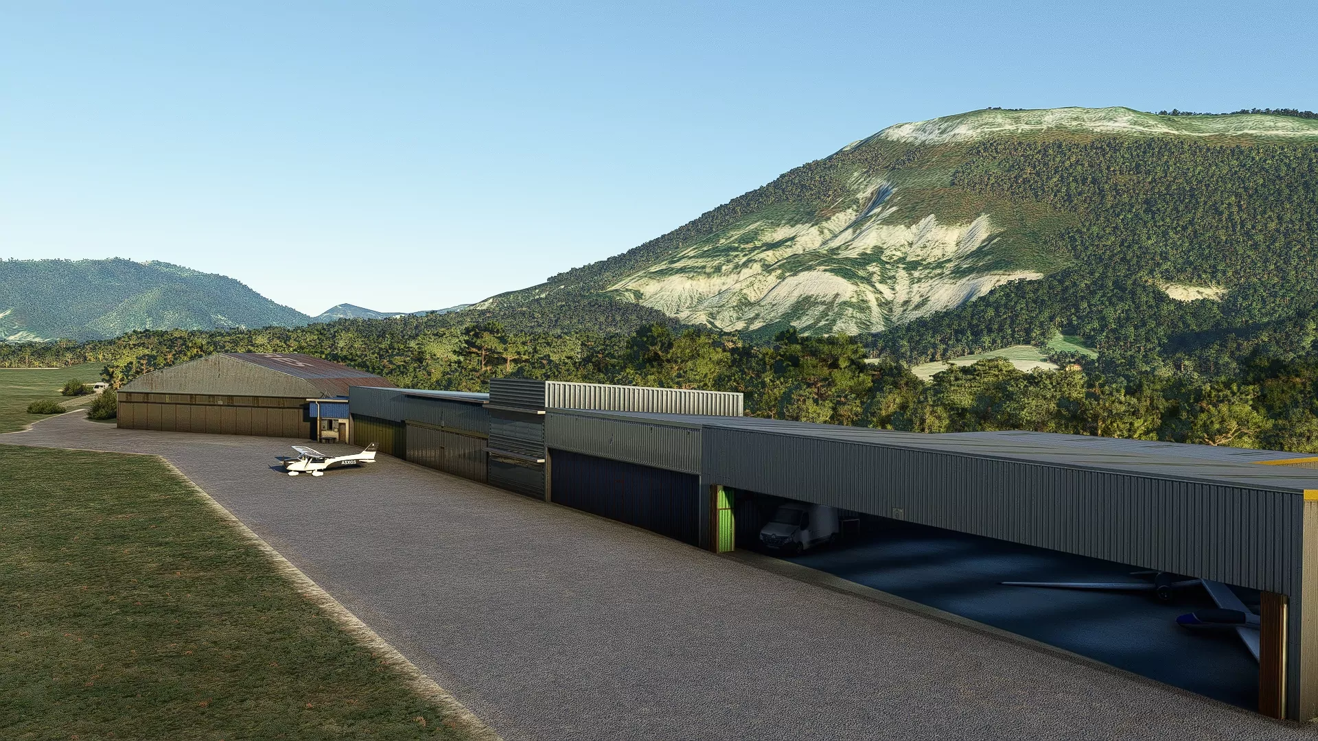 Аэродром LFNJ ( Аспре-сюр-Бюэш, Франция )