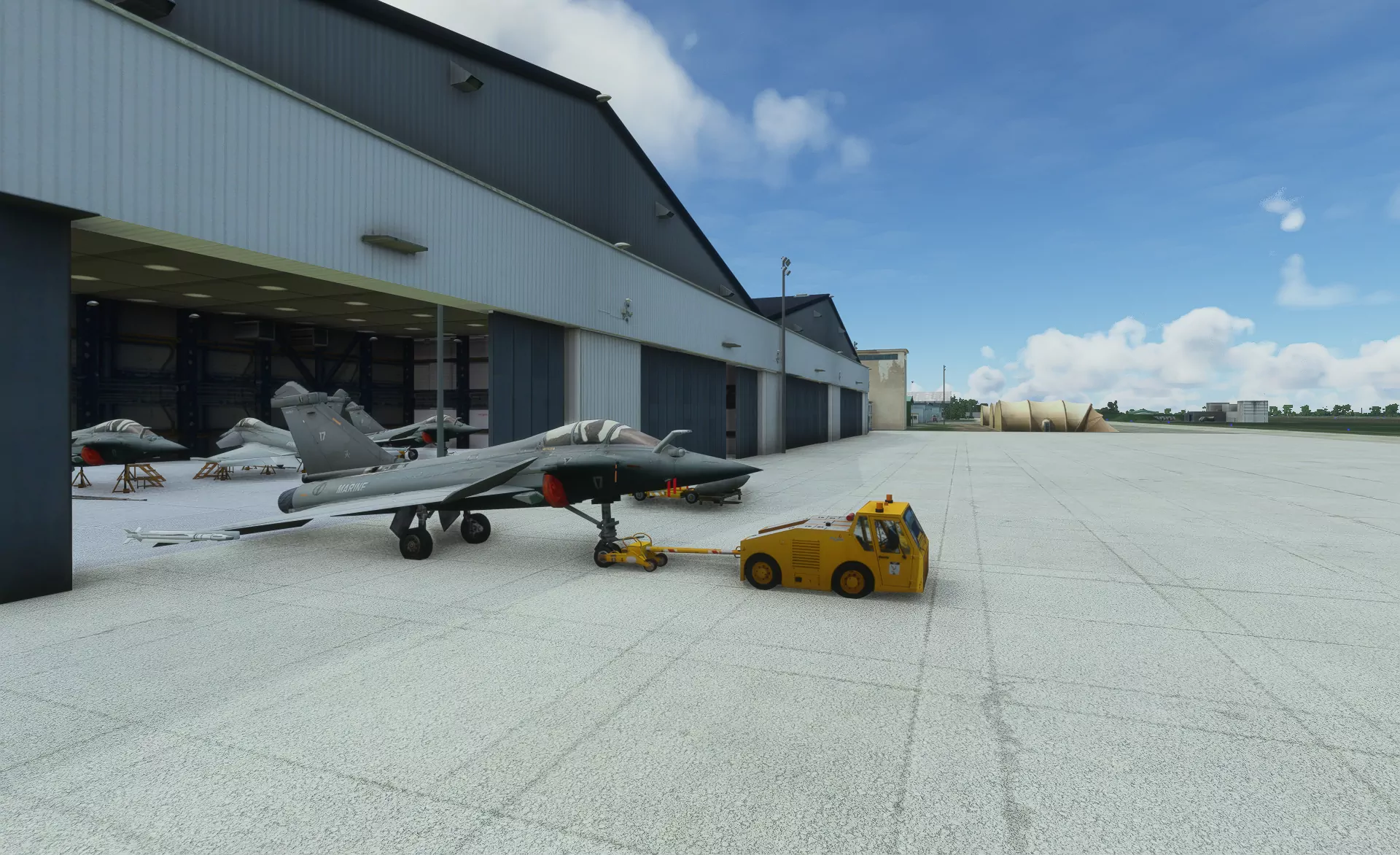 Авиабаза LFRJ ( Сен-Серве, Франция )