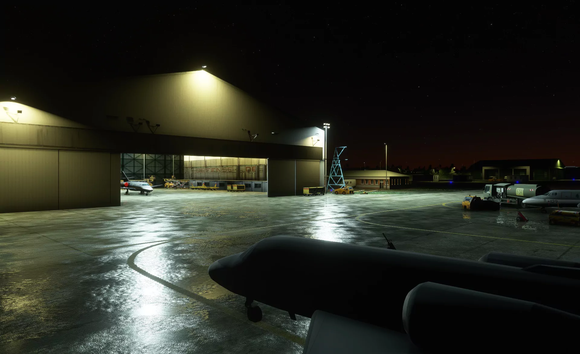 Авиабаза LFRJ ( Сен-Серве, Франция )